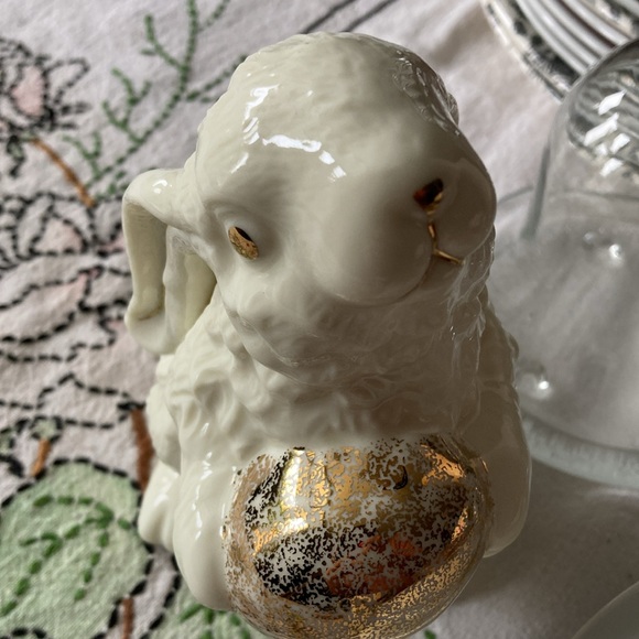 Easter Bunny Marked "Made In China Alliance Power". - Picture 3 of 8